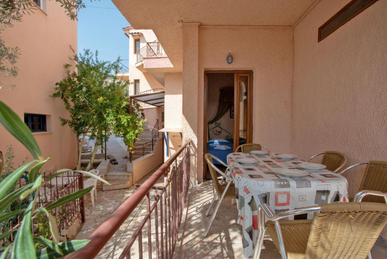 Kleoni Club Apartments Tolón Exteriér fotografie
