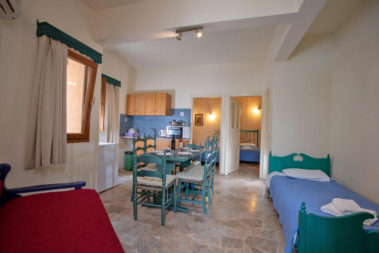 Kleoni Club Apartments Tolón Exteriér fotografie